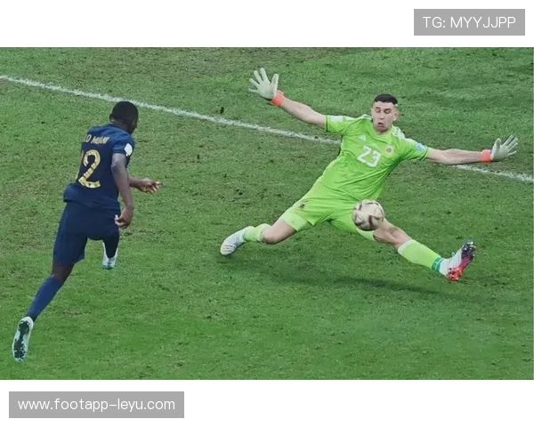 库尔图瓦:比利时门神扑救数据揭示惊人表现