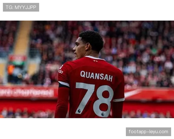 范戴克盛赞安萨：新一代后防脊梁崛起，未来表现值得期待