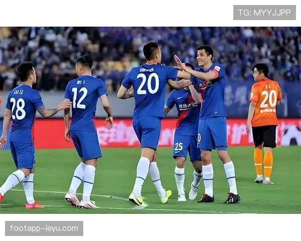 上海申花持续引援补强,全力冲击赛季目标 上海申花持续引援补强,全力冲击赛季目标